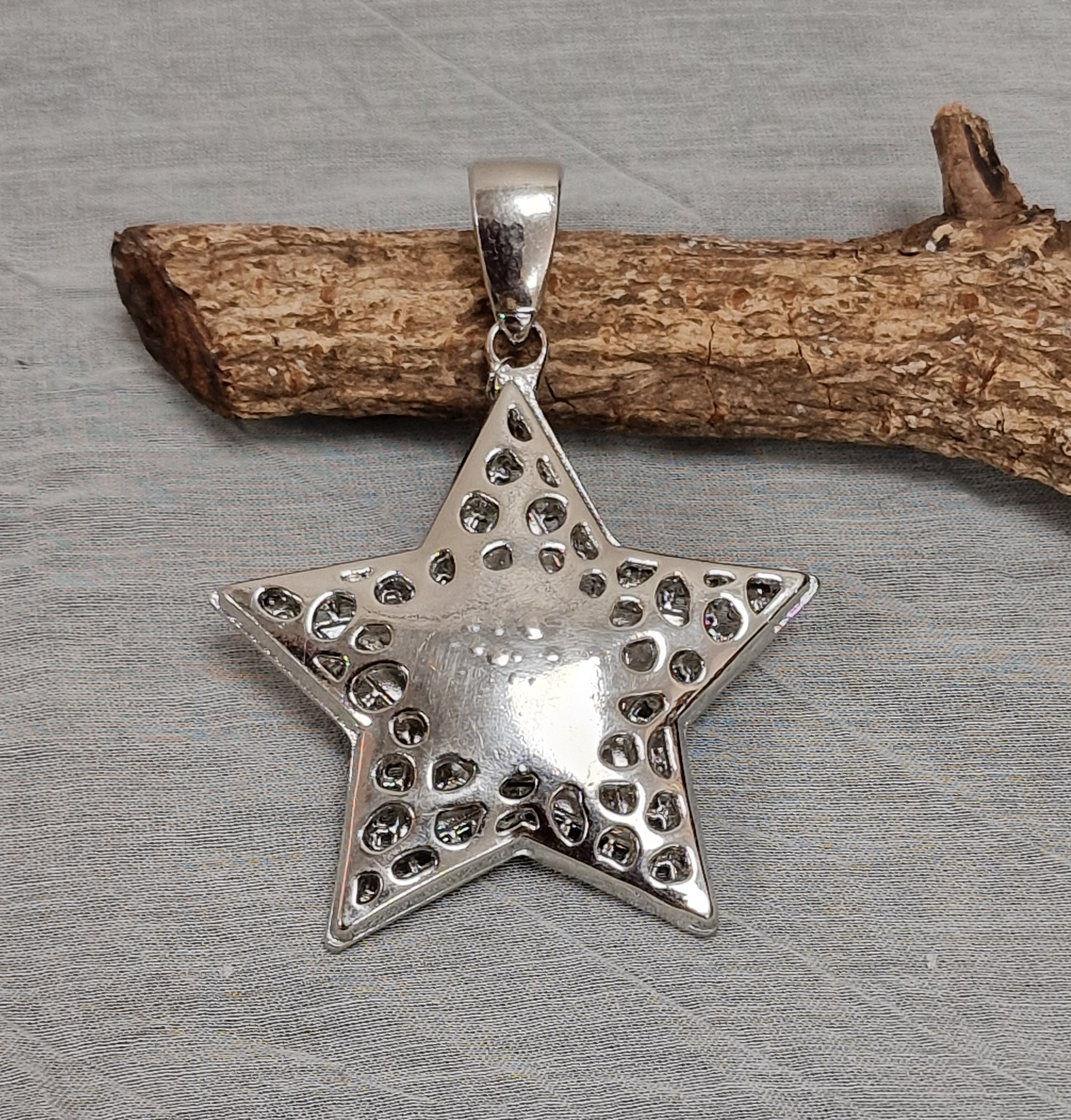 Anhänger Stern – Kettenanhänger "28" – Medaillon – Modeschmuck  