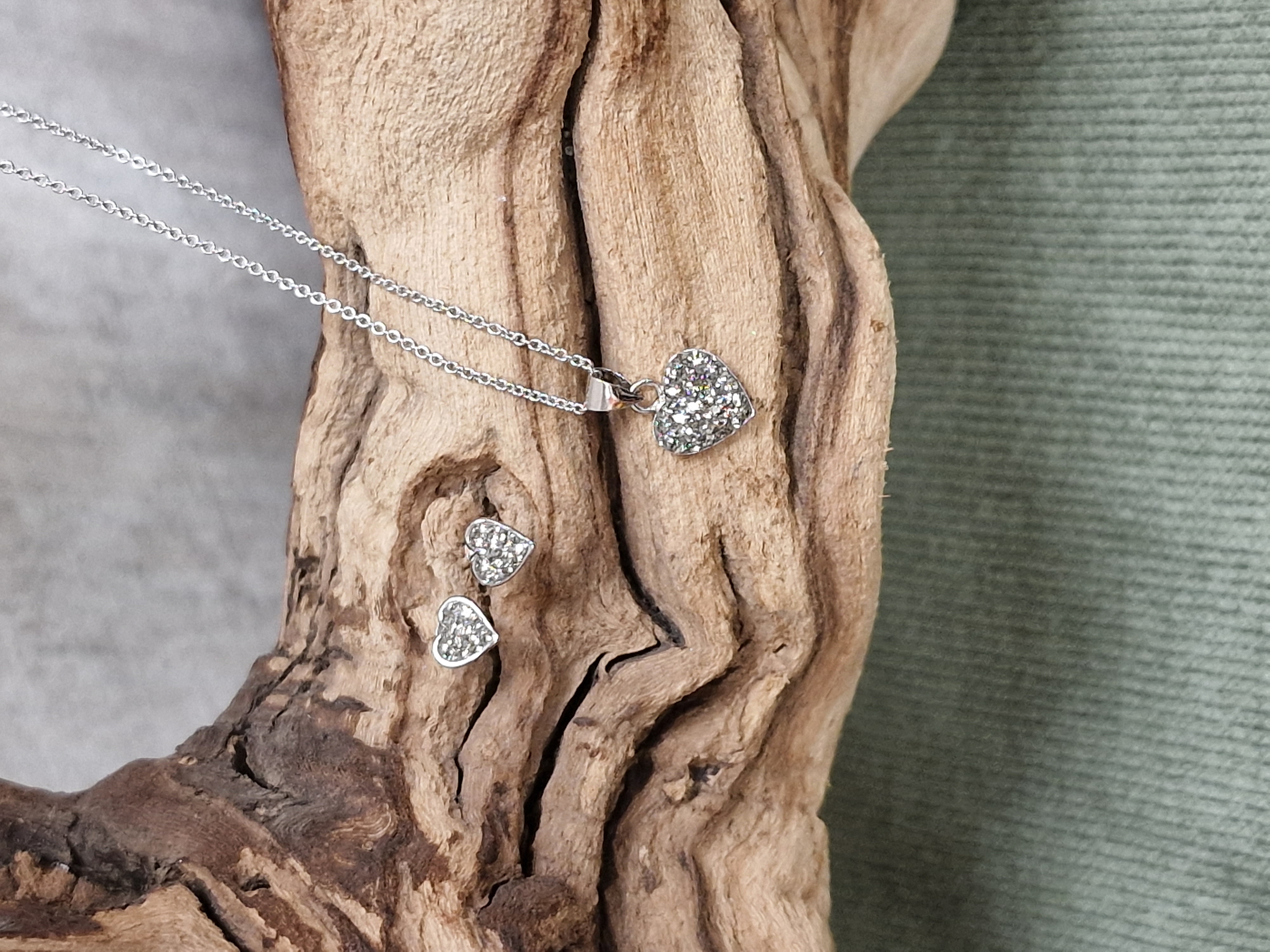 Silber Set Herzkette mit Ohrringen – Halskette mit Kristallen Herz – Kette mit Zirkonia Optik – Collier 
