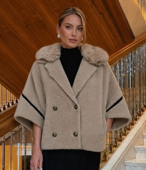 Teddy-Jacke Poncho mit abnehmbarem Kunstfellkragen – Beige 