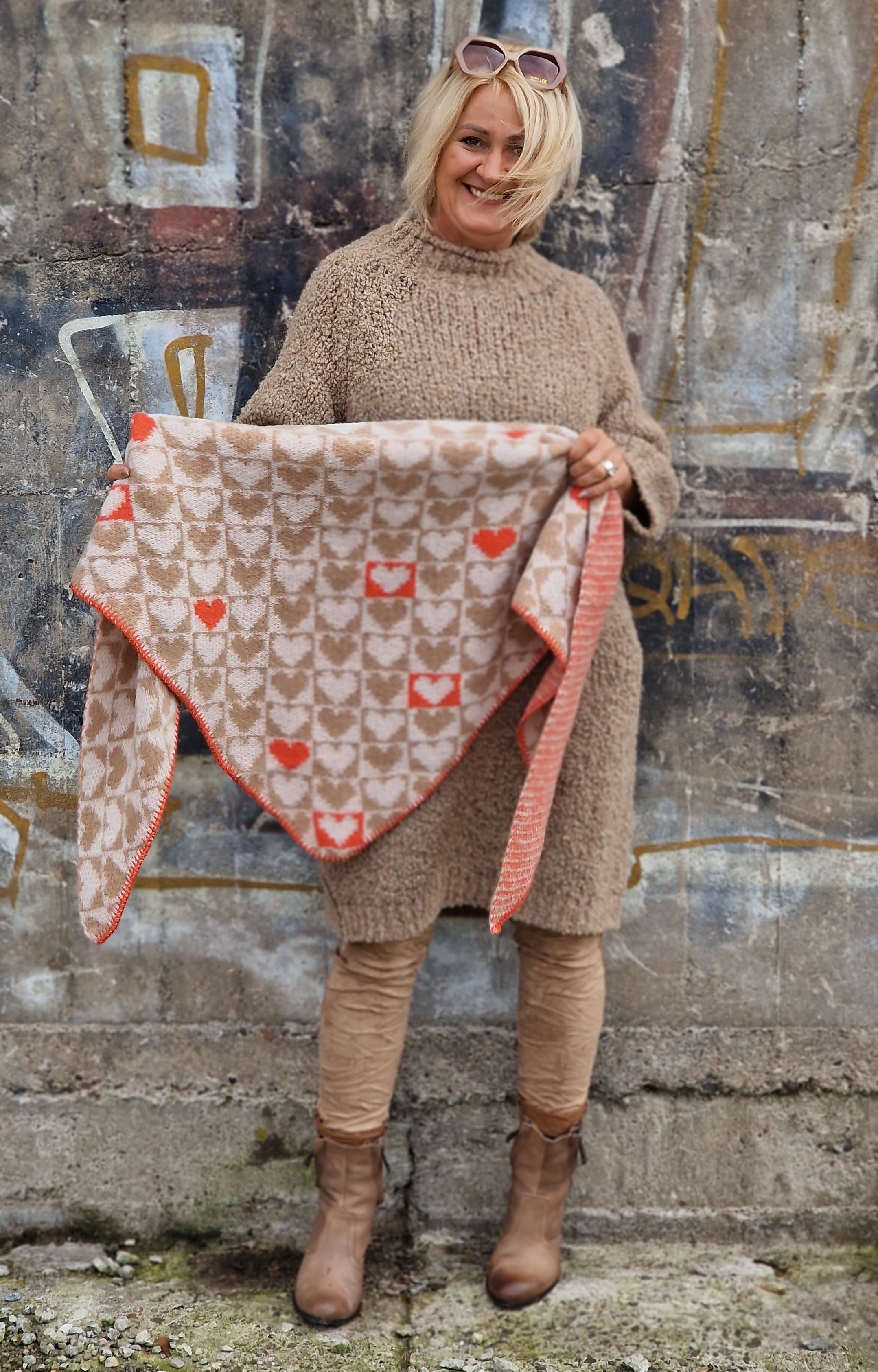 Boucle Strickkleid mit Turtleneck-Kragen – Long Pulli – Lange Pullover – "Ana"