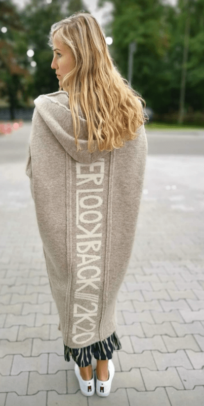 Strickjacke – Strickmantel – Cardigan – “NeverLookBack”