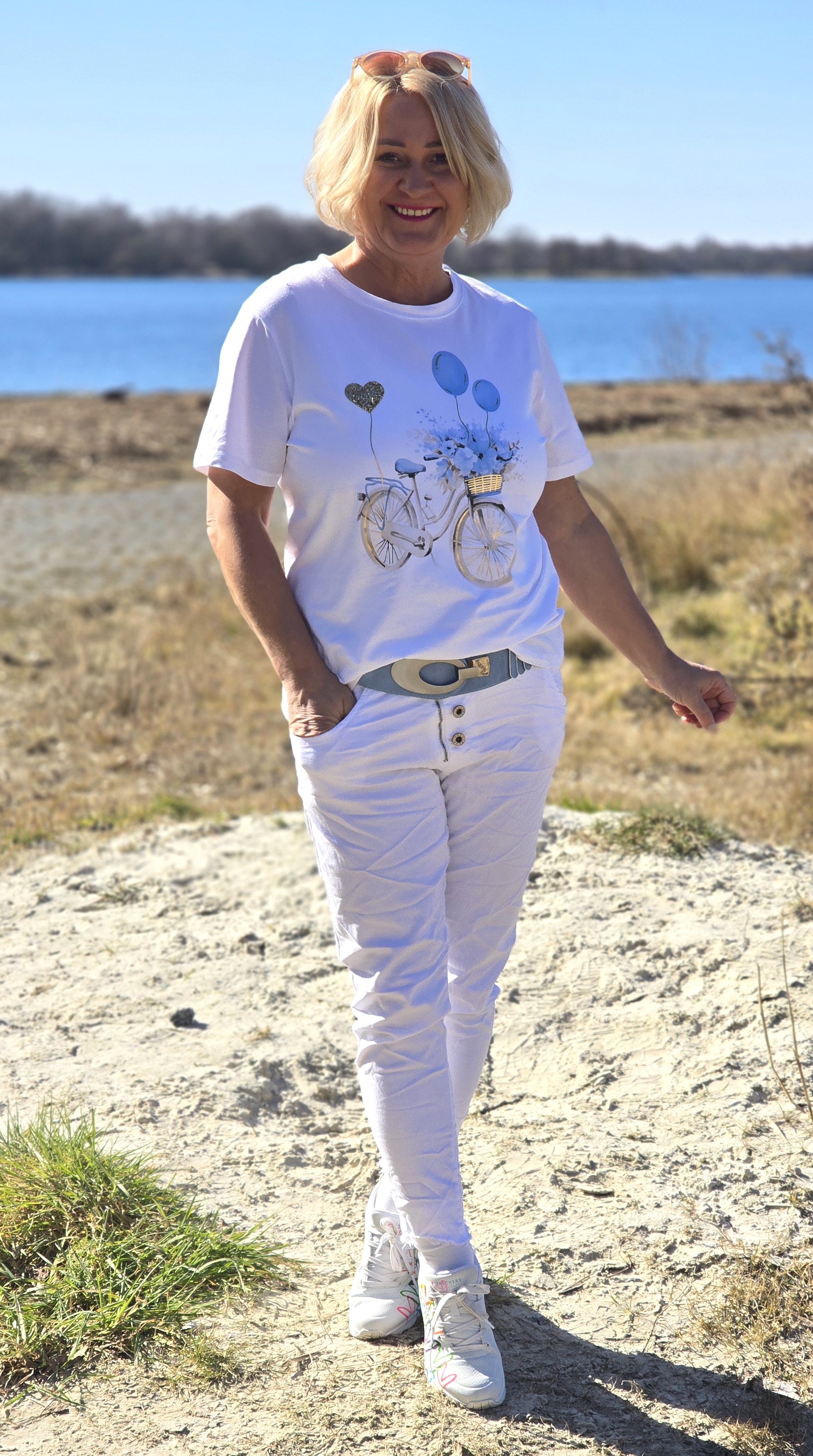 T-Shirt "Fahrrad mit Luftballons" – Druck T-Shirt – Sommershirt   