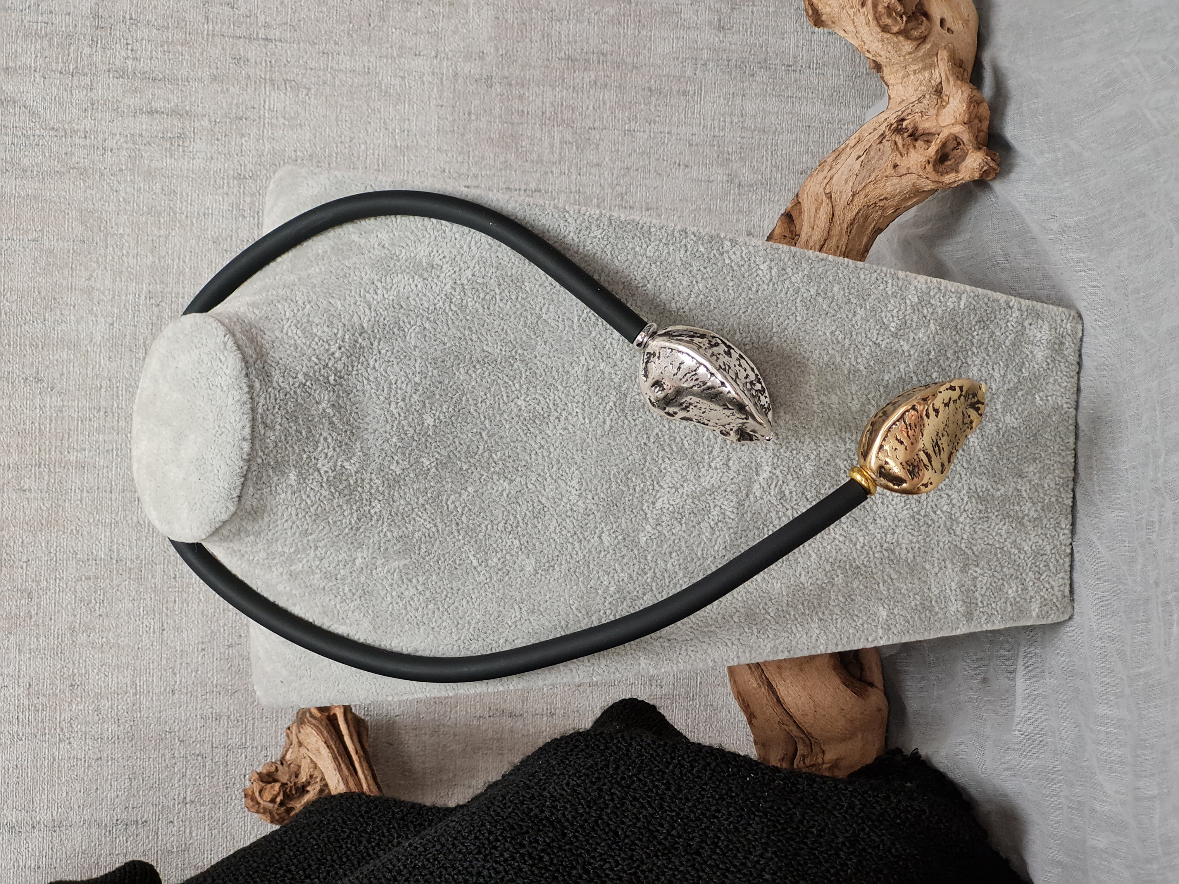 Anna Mütz – Collier – "Peranuss"  