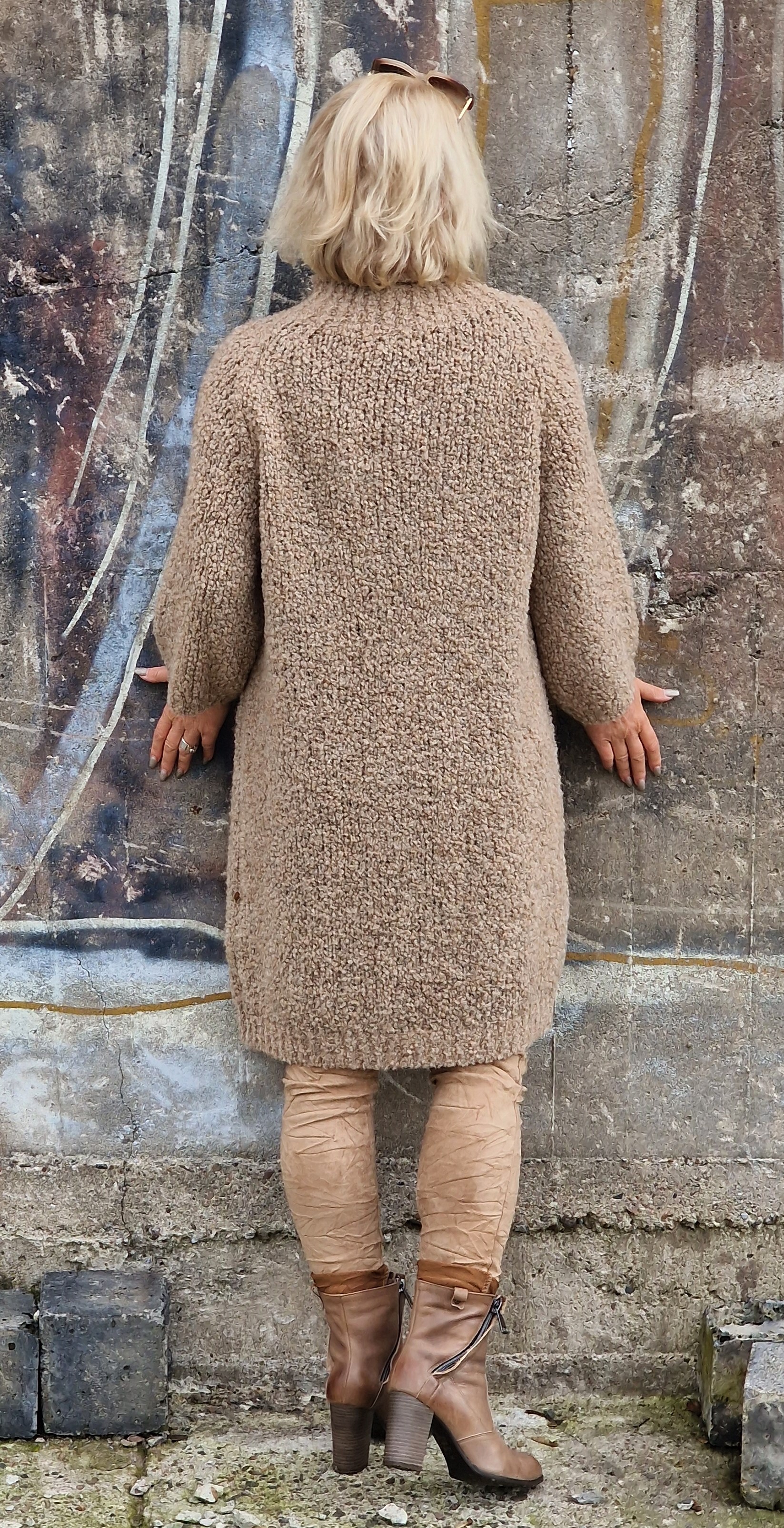 Boucle Strickkleid mit Turtleneck-Kragen – Long Pulli – Lange Pullover – "Ana"