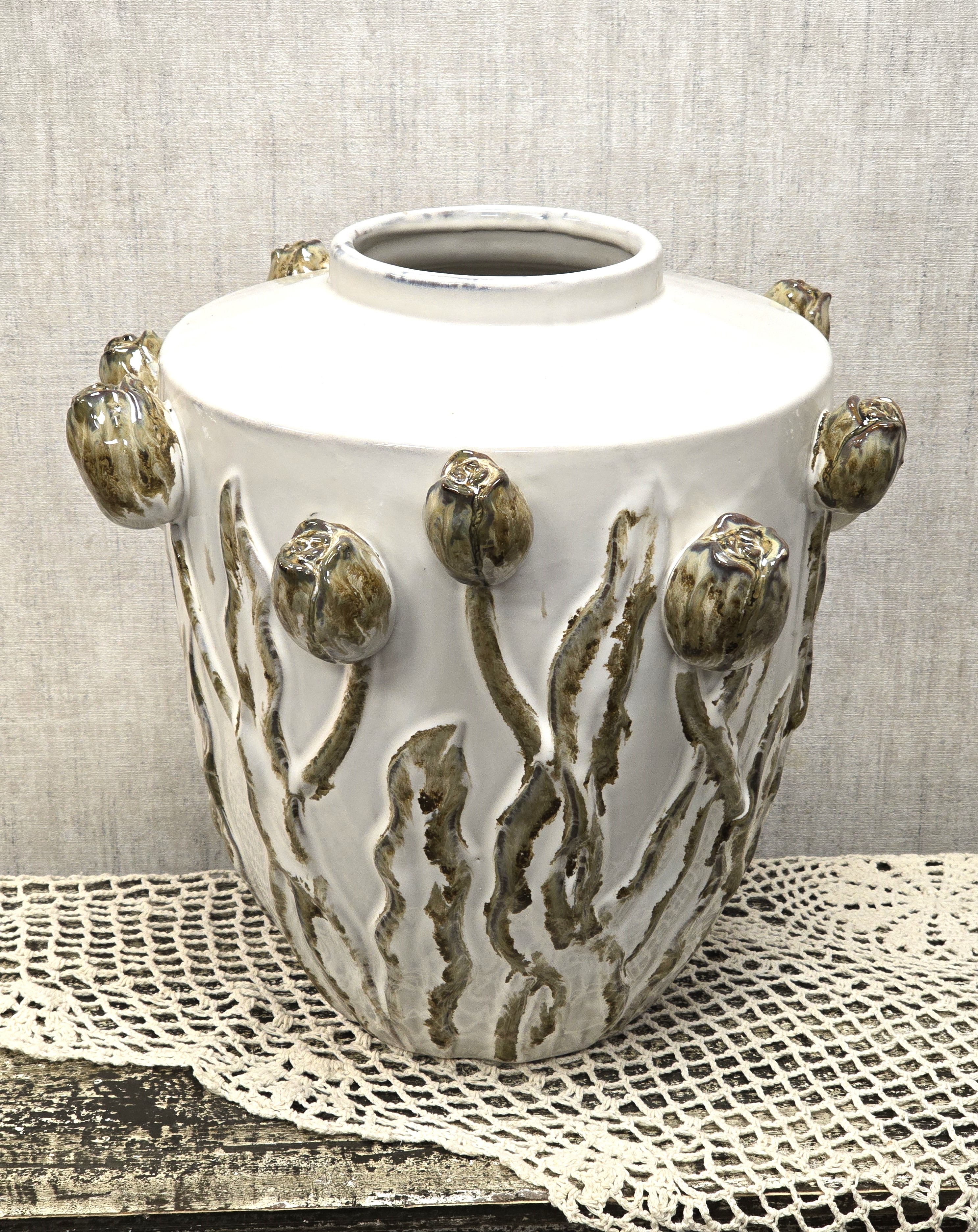 Moderne Vase H36 x BØ36cm – Vase Weiß mit braunen 3D Tulpen