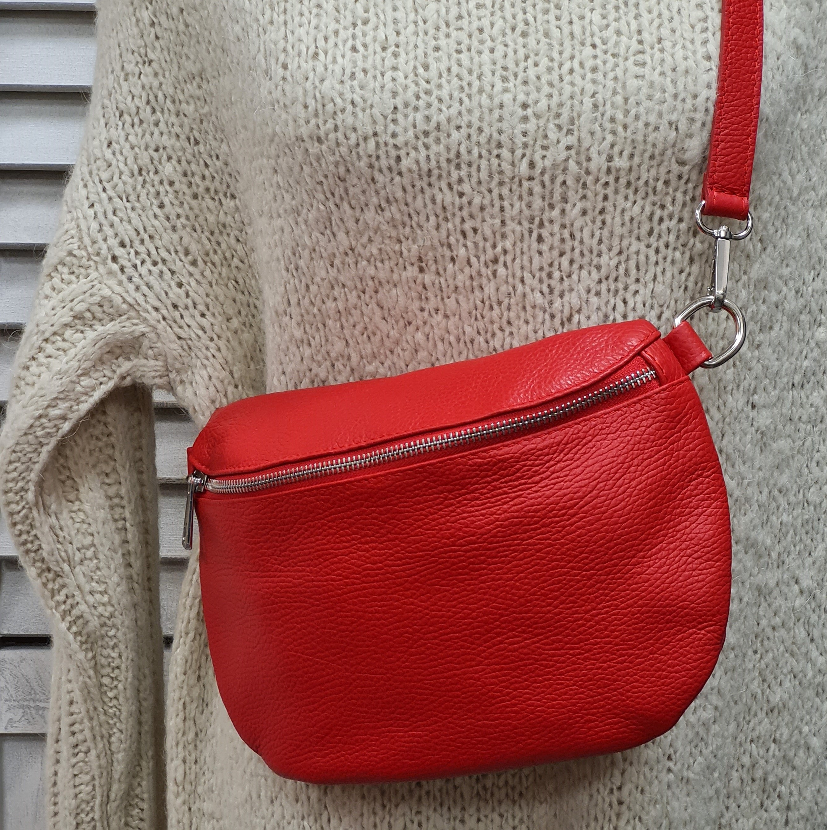 Bauchtasche  "Rot" – Crossover – Ledertasche 