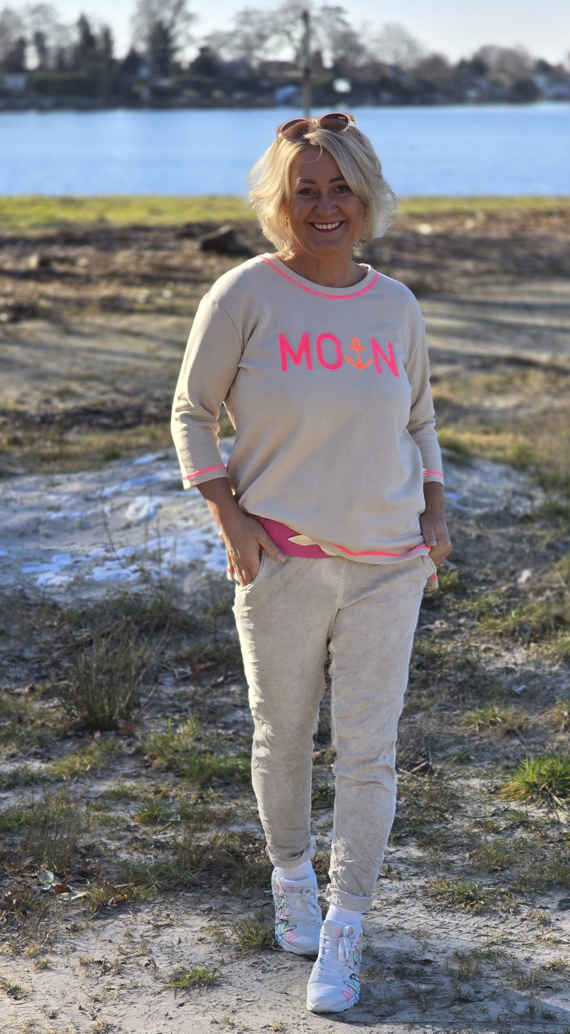 Zwillingsherz Sweatshirt 3/4 Arm mit Neonschriftzug "Min" – Sweat – Sweatshirt   