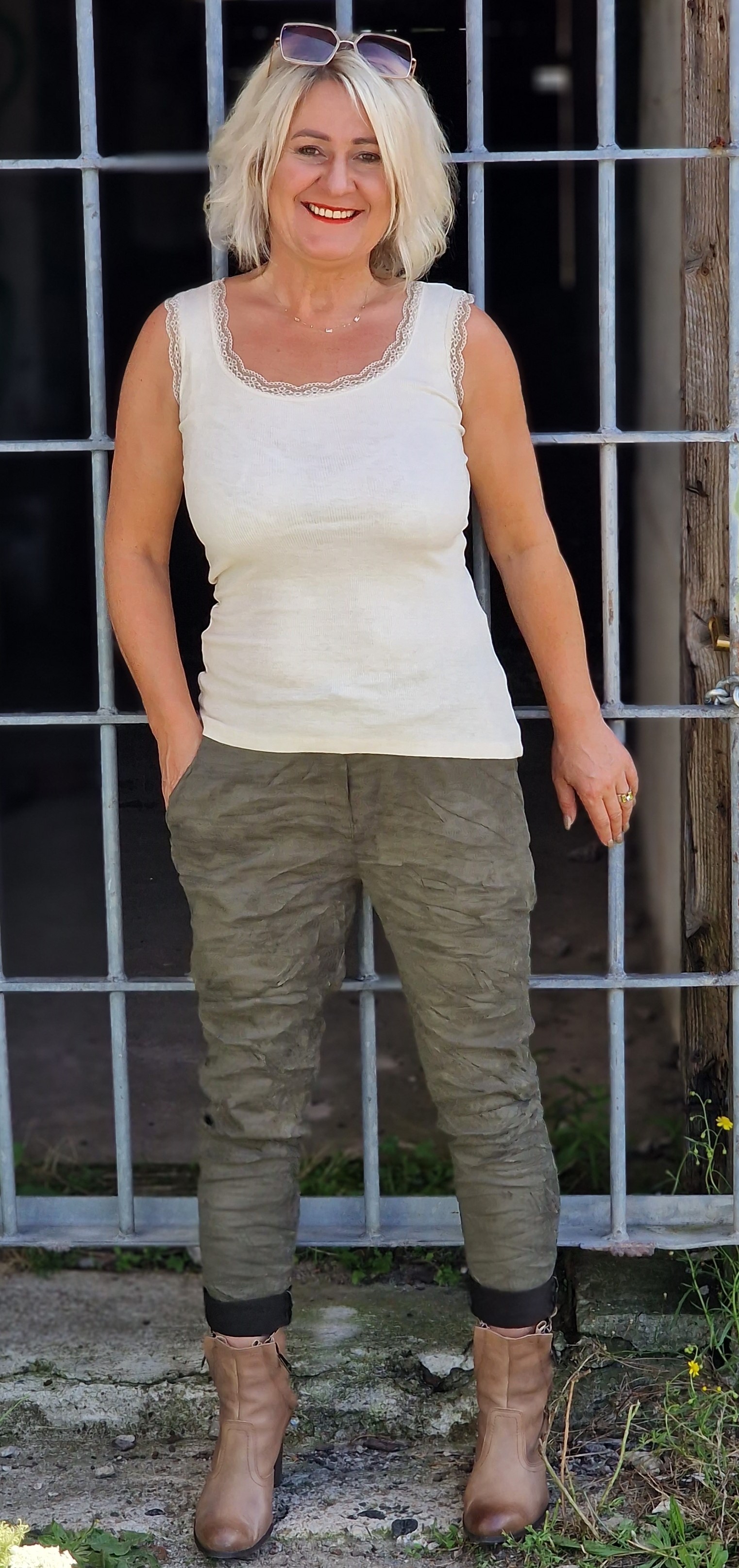 Unterhemd mit zarter Spitze – Baumwolle Top – Damen Hemdchen
