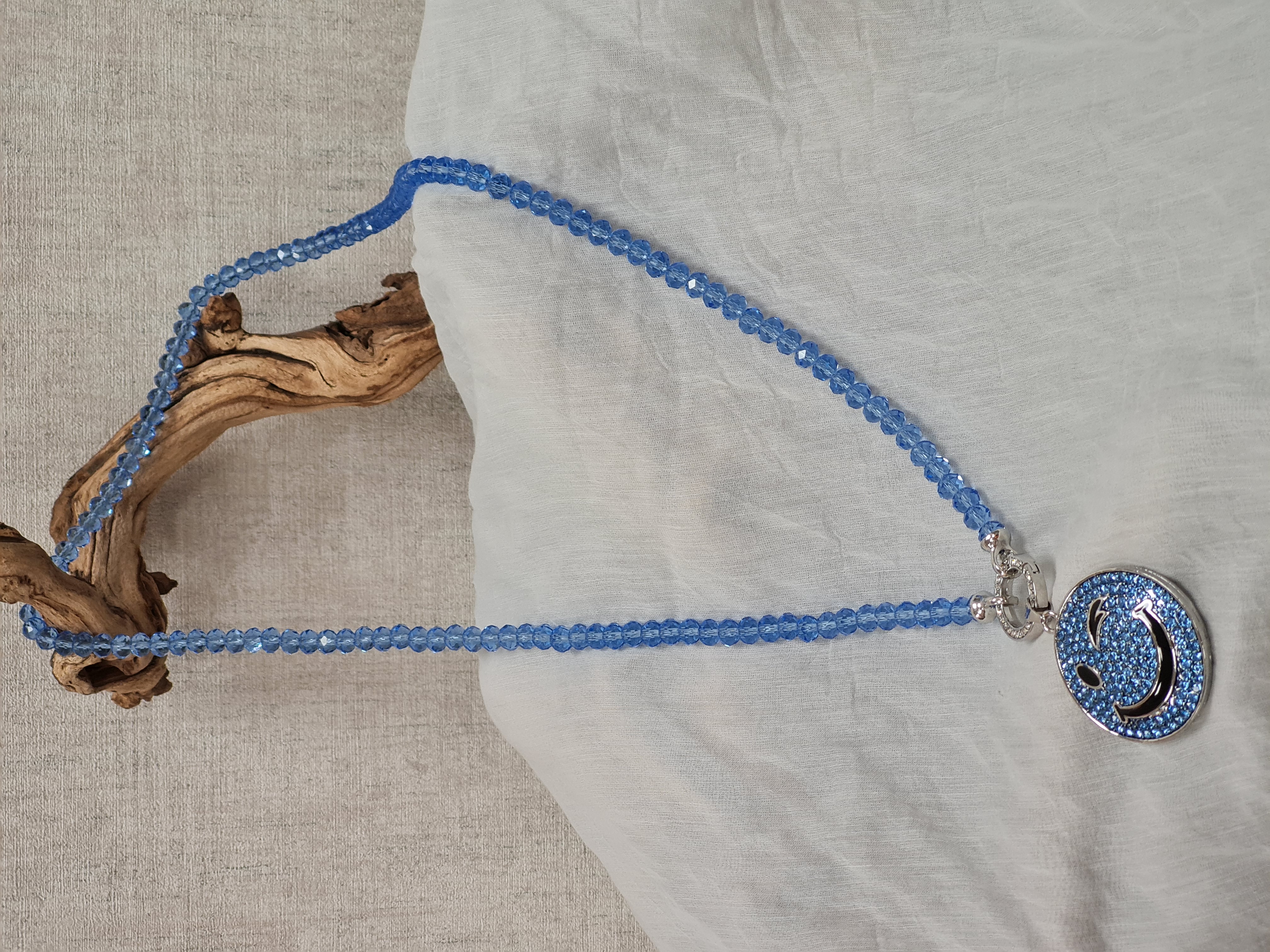 Halskette aus Glasperlen facettiert/geschliffen – Blau – Modeschmuck Kette lang  