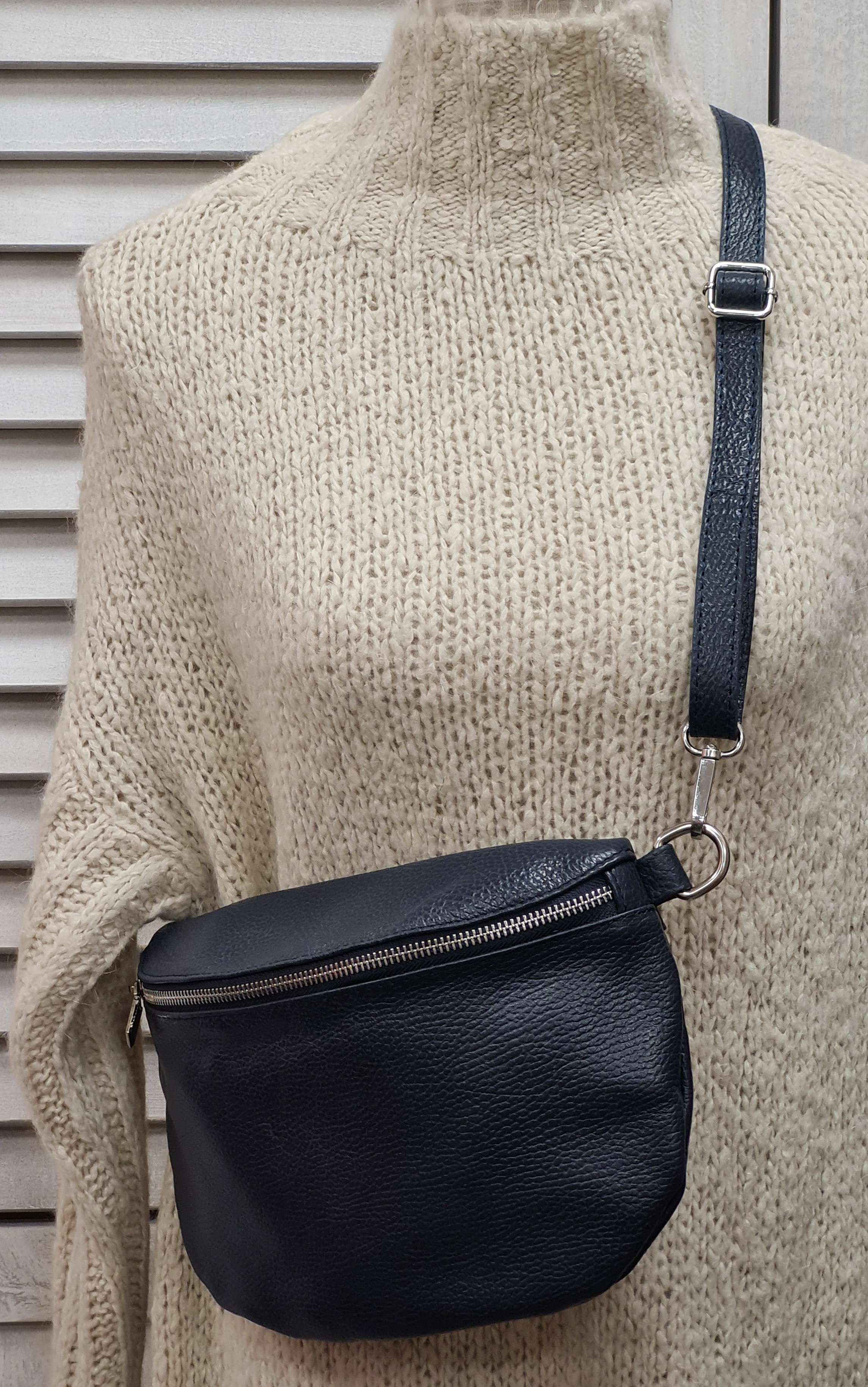 Bauchtasche "Dunkelblau" – Crossover – Ledertasche 
