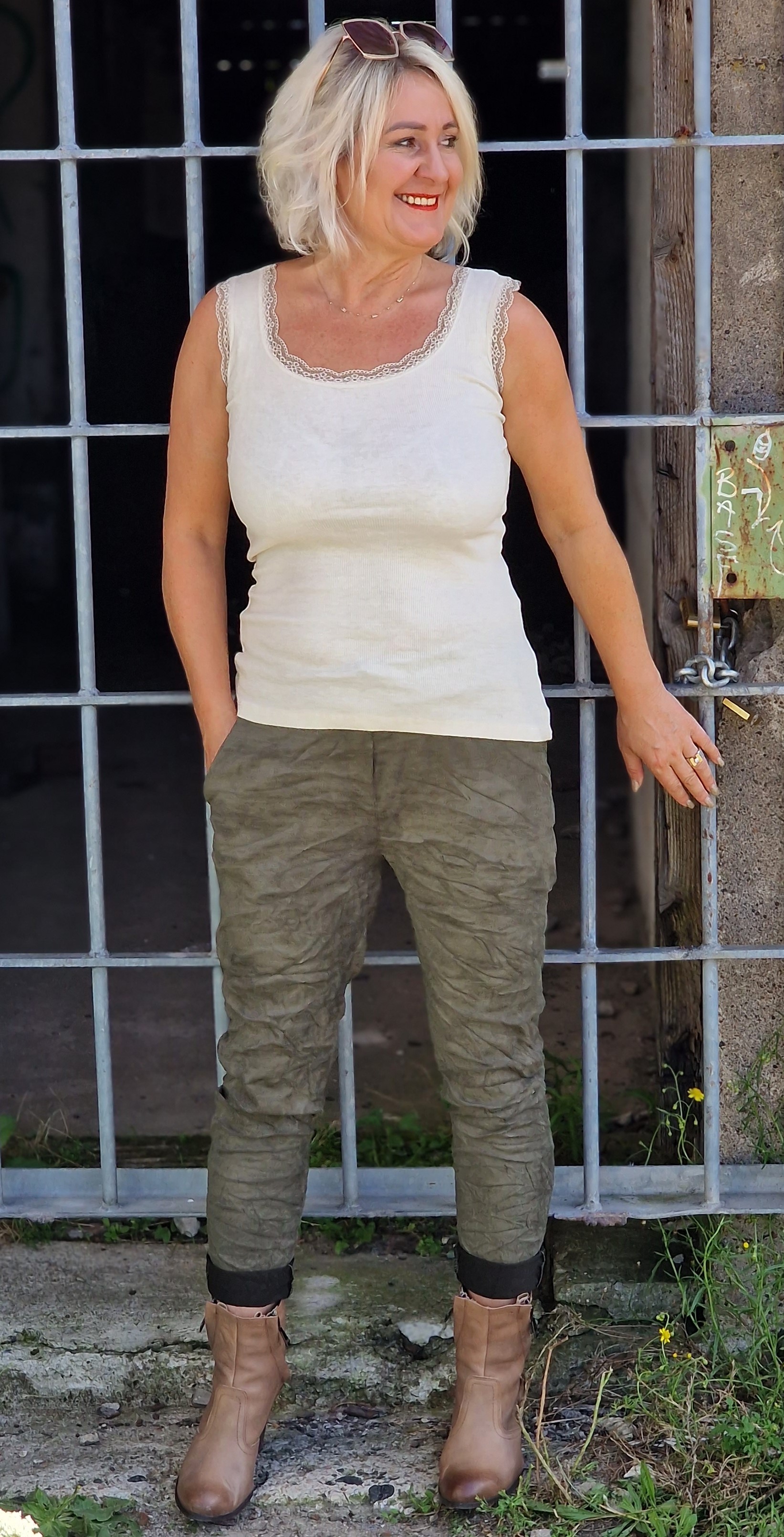 Unterhemd mit zarter Spitze – Baumwolle Top – Damen Hemdchen