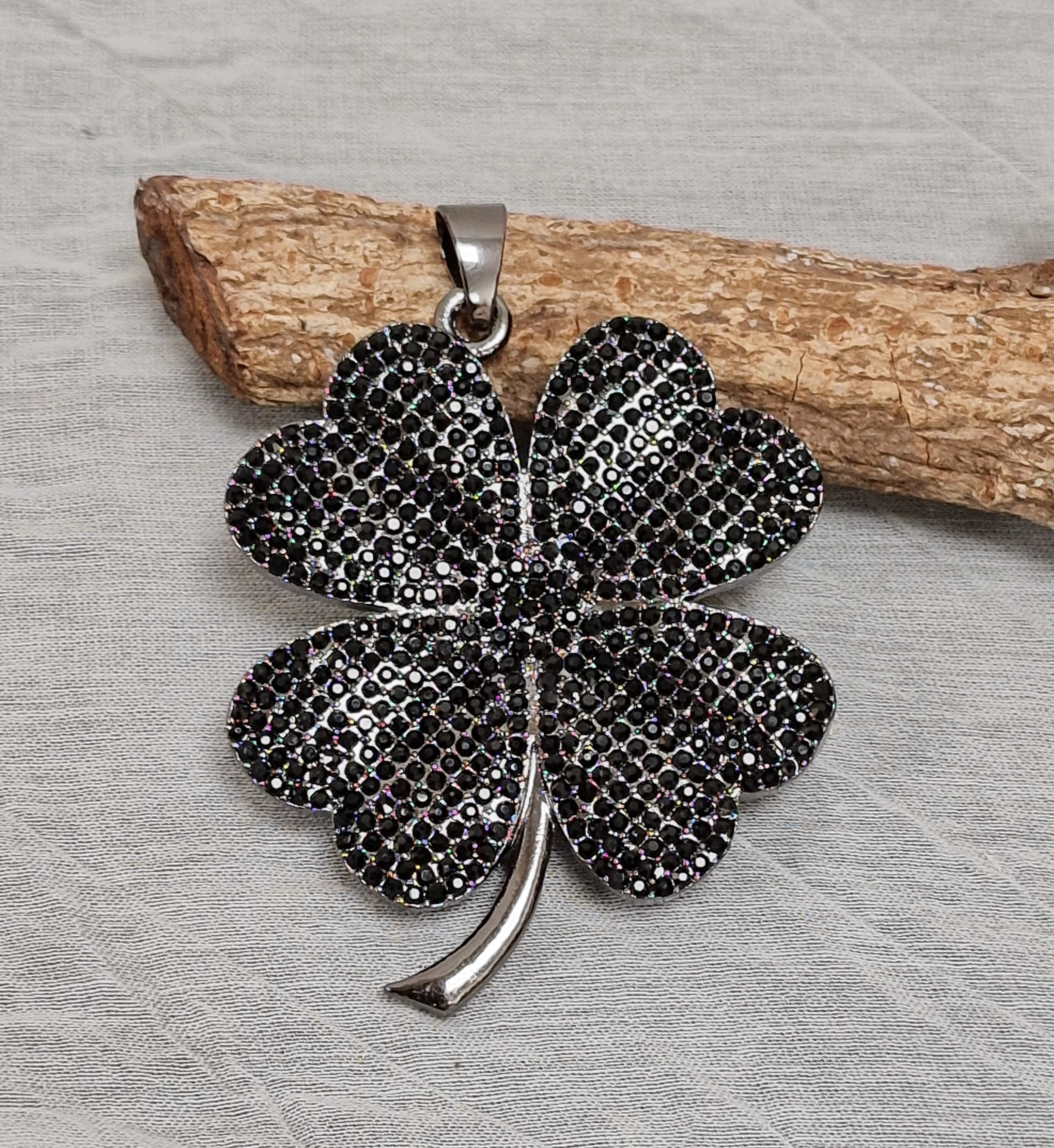 Anhänger Kleeblatt 4 Blätter Schwarz– Kettenanhänger "25" – Medaillon – Modeschmuck  