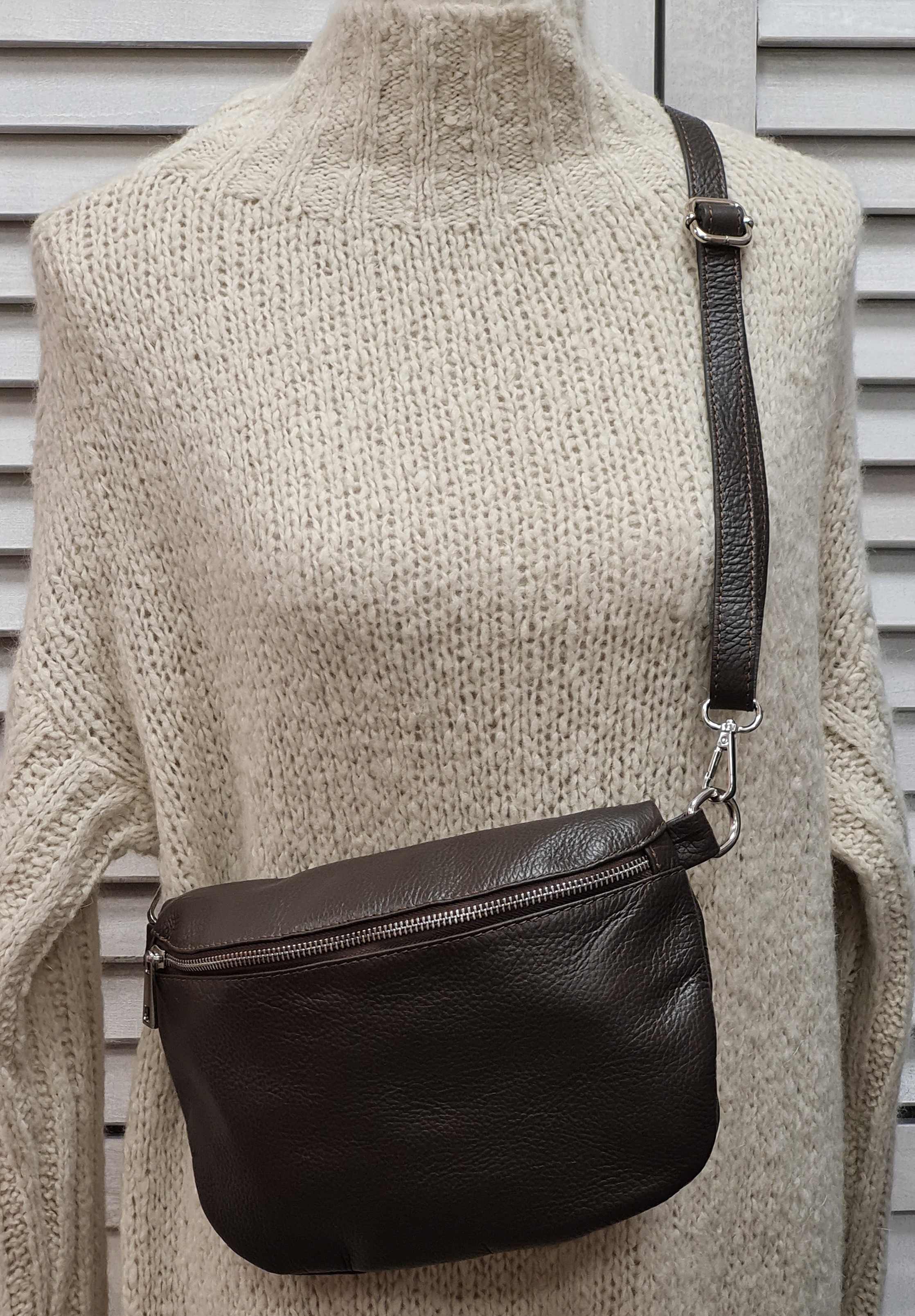 Bauchtasche "Dunkelbraun" – Crossover – Ledertasche