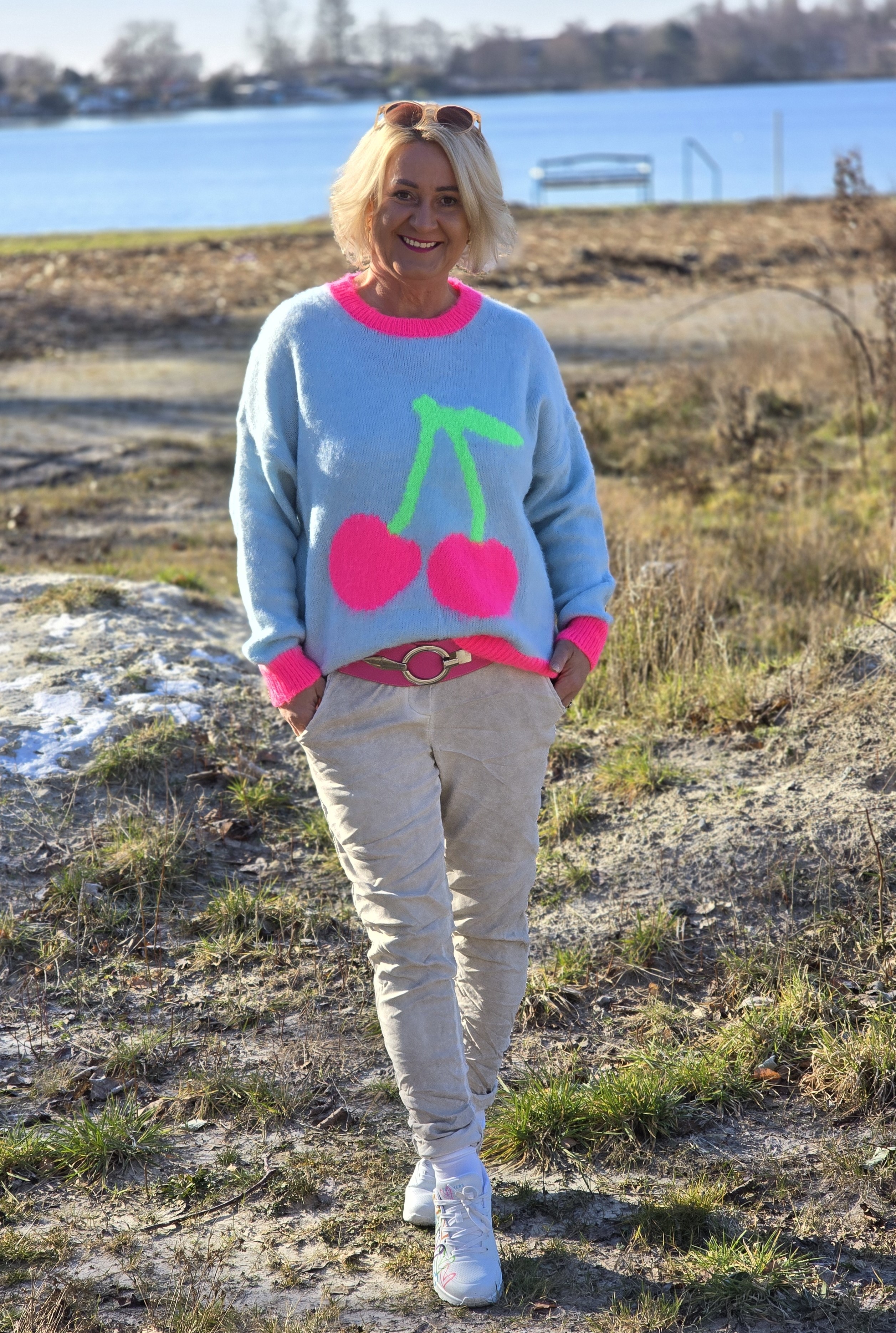 MISS GOODLIFE MG11433 Pullover  "Cherry – lightblue" – weicher Pulli  mit Kirsche