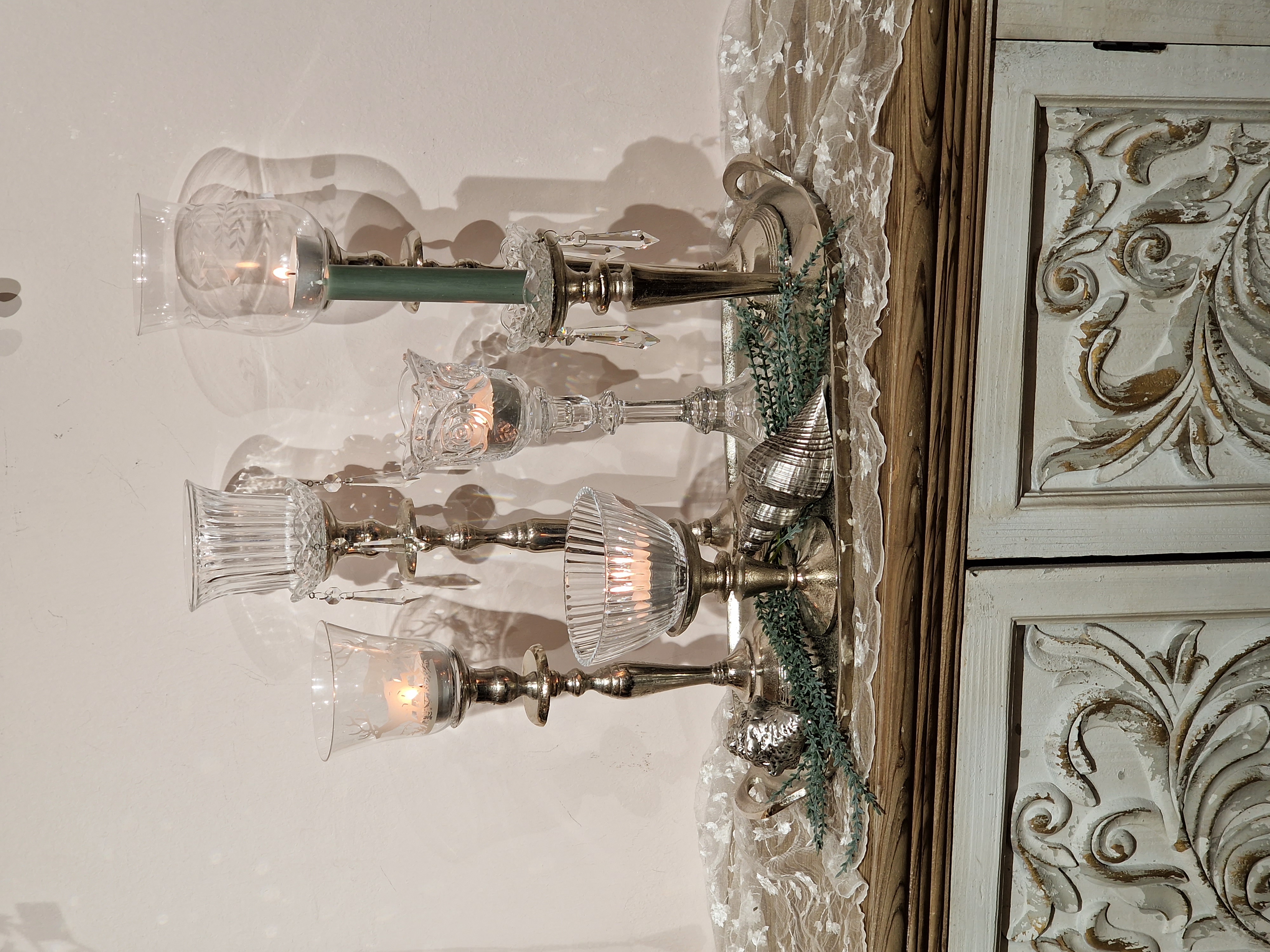 KRÖMER Teelichtaufsatz, Windlichtaufsatz, Aufsatzglas "BOURBONE Lilie" für Kerzenleuchter – Glasaufsatz – Teelichtglas – Kerzenglas klar für Kerzenständer KRÖMER Teelichtaufsatz, Windlichtaufsatz, Aufsatzglas "BOURBONE Lilie" für Kerzenleuchter – Glasaufsatz – Teelichtglas – Kerzenglas klar für Kerzenständer
