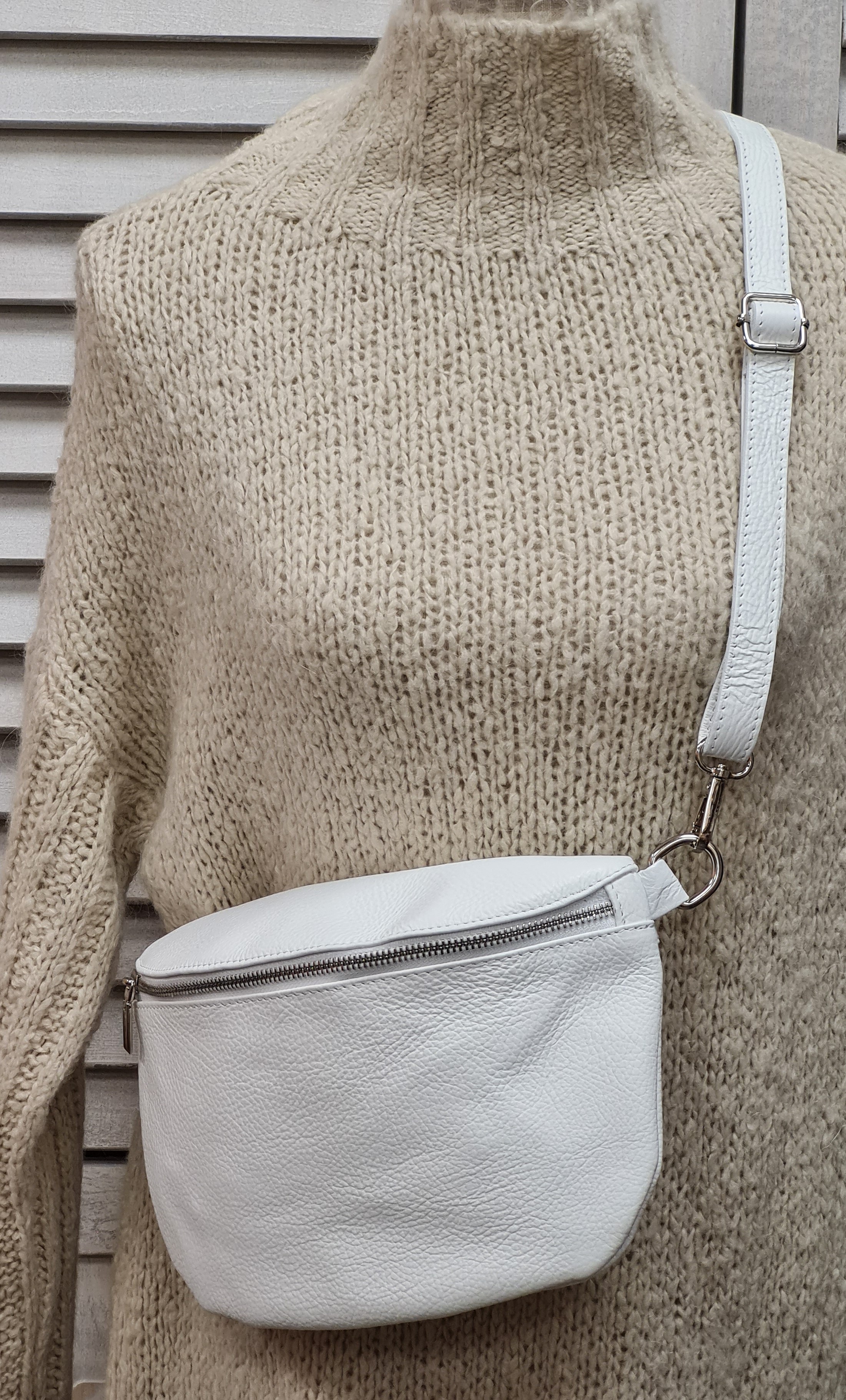 Bauchtasche "Weiss" – Crossover – Ledertasche